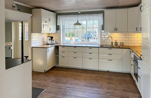Odeshog Municipality House | Awesome home in Tranås with sauna