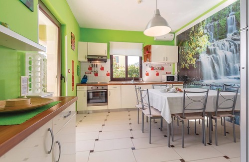 Orbanici House | Awesome home in Vodnjan with WiFi
