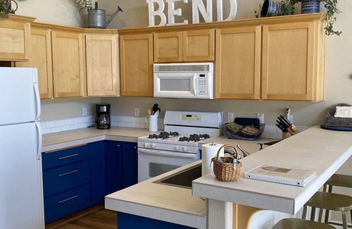 Bend House | Awesome location! Next to river, close to downtown. Walk everywhere!