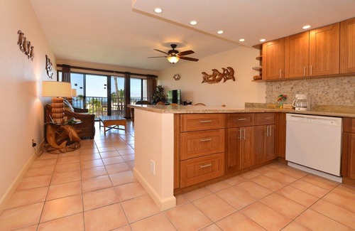 Kihei Condo | Awesome Panoramic Ocean Views - Best Beaches - Great Location - Now with new AC