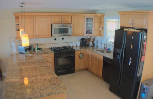 Atlantic City House | Awesome Water Front Home 4 Bedrooms & 4 Bathrooms! Sleeps 10