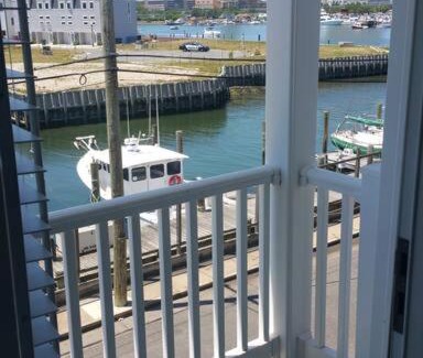 Atlantic City House | Awesome Water Front Home 4 Bedrooms & 4 Bathrooms! Sleeps 10