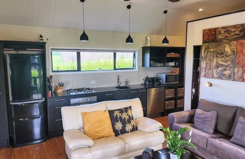 Big Bay House | Awhitu Zen - Balinese Inspired Villa with Hot Tub