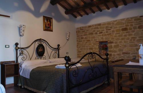 Castiglione Messer Raimondo House | Azienda Agrituristica Colle San Giorgio