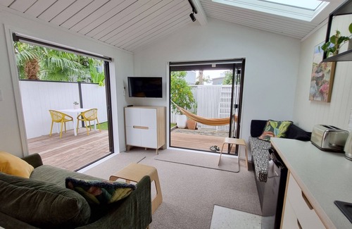 Welcome Bay Apartment | Azores Harbourside Studio; self contained unit