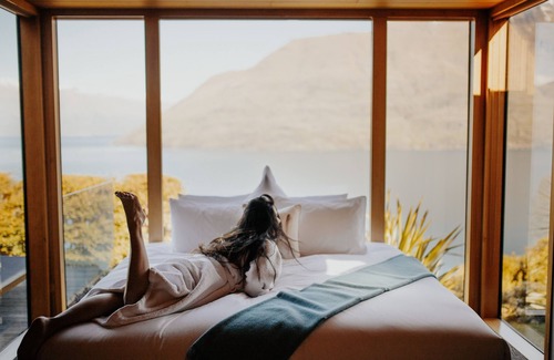 Sunshine Bay Cabin | Azur Luxury Lodge