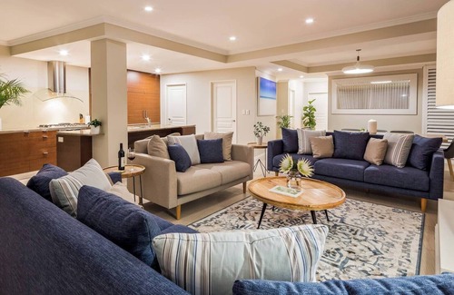 Marybrook House | Azure Beachside Resort Escape for Groups