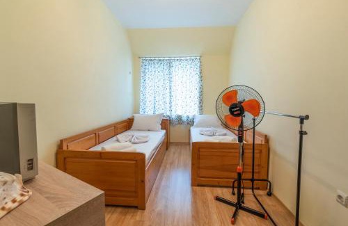 Burgas Apartment | Azure Pretty Apartment TOP Location near Sea Garden
