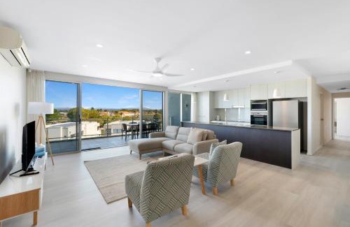 Gold Coast Resort | Azzura Greens Resort