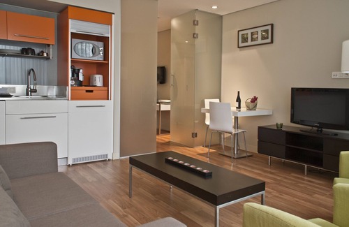 Etterbeek Hotel | B-aparthotel Montgomery