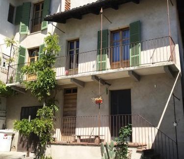 Serralunga d'Alba Bed & Breakfast | B&B acaso