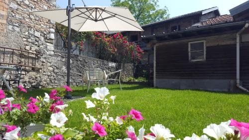 Lanzo d'Intelvi Bed & Breakfast | B&B CA'SUANA