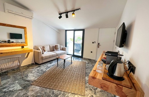 Gulluk Hotel | B&B Cabana Life