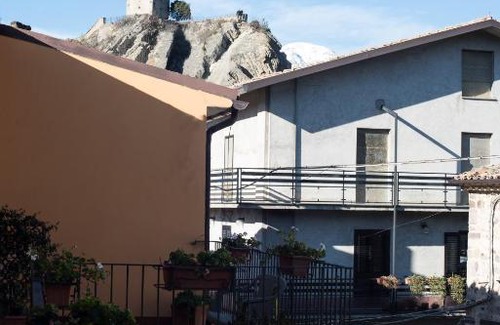 Roccascalegna Bed & Breakfast | B&B" del Castello"