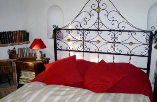 Churriana House | B&B, double glazing, 10 minutes drive from Málaga airport, max.4 nights.