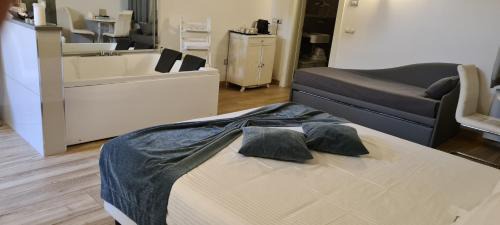 Pietole Bed & Breakfast | B&B Emozioni e Relax