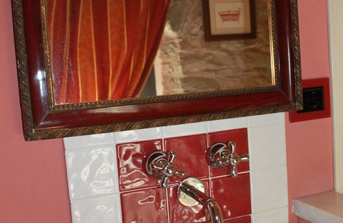 Pontremoli Bed & Breakfast | B&B Eremo Gioioso - Il Castagno room