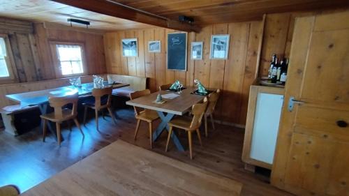 Vals Bed & Breakfast | B&B Gassa 95