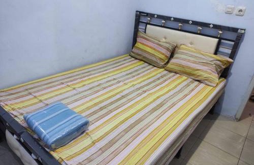 Genteng Apartment | B&B Guest House