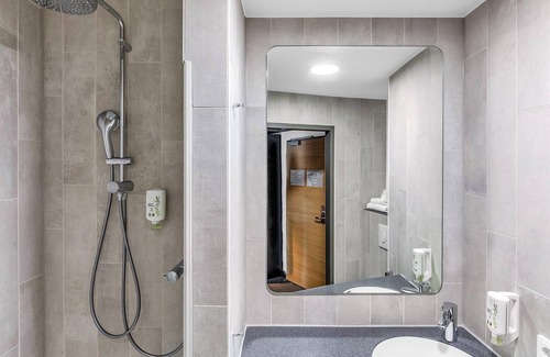 Harburg Hotel | B&B Hotel Hamburg-Harburg