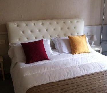 Stazione Bed & Breakfast | B&B Le Grazie