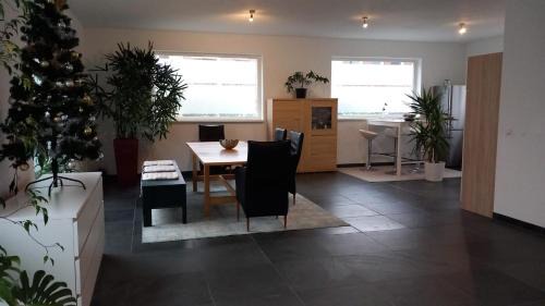 Landen Bed & Breakfast | B&B luxury villa, free parking, close to the center