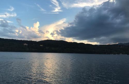 Gozzano Bed & Breakfast | B&B Notte sul Lago