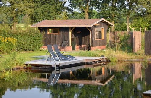 Winterswijk - Meddo Bed & Breakfast | B&B Pipowagen "het Wellnesst" op Wellness Camping en B&B Stoltenborg