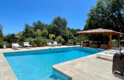 Le Rouret Bed & Breakfast | B&B Villa Ganesh