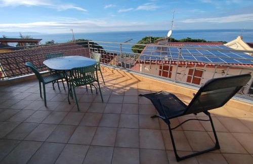 Palmi Bed & Breakfast | B&B Vista Mare con Terrazzo