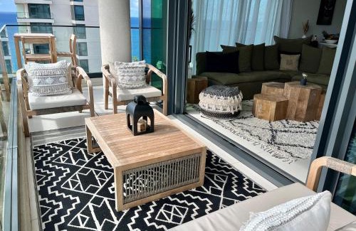 Maho Apartment | B1401 - Fourteen at Mullet Bay, Luxurious and Cosy 2bed apartment with the sea view