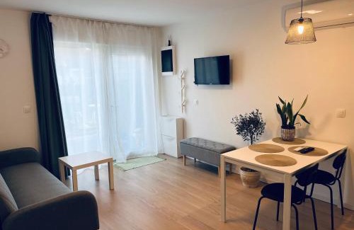 Balatonszemes Apartment | B2 Apartman