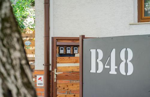 Torokbalint House | B48 Gardenhouse - a zöldben kényelmesen