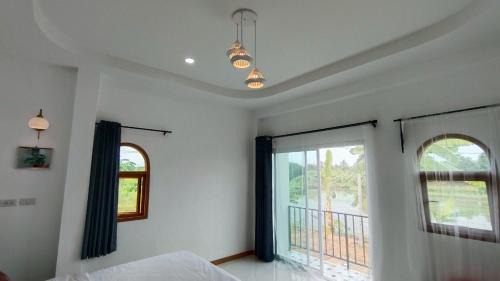 Salaya Villa | Baan Iris Salaya