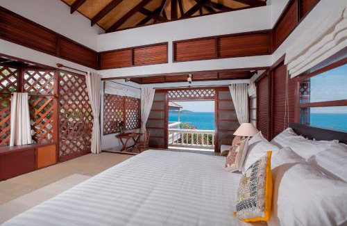 Rawai Villa | Baan Khunying - Secluded Phuket Beachfront Villa