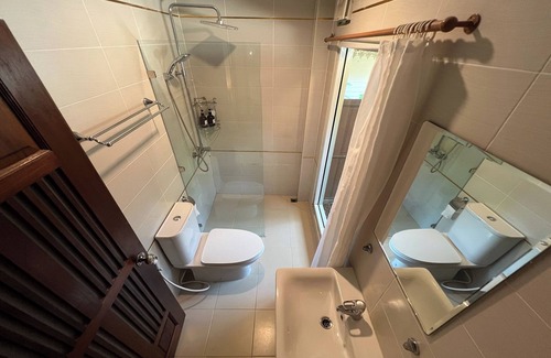 Bang Khonthi Hotel | Baan Nam Pen Resort