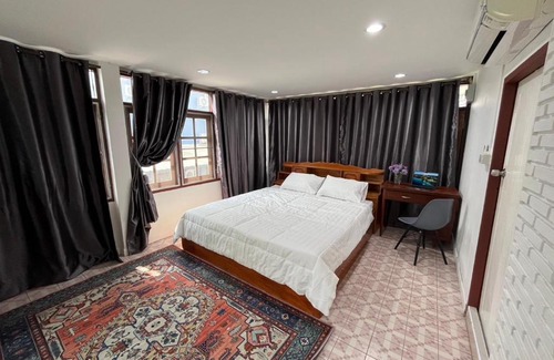 Taling Chan Apartment | Baan Saen Saran guest house