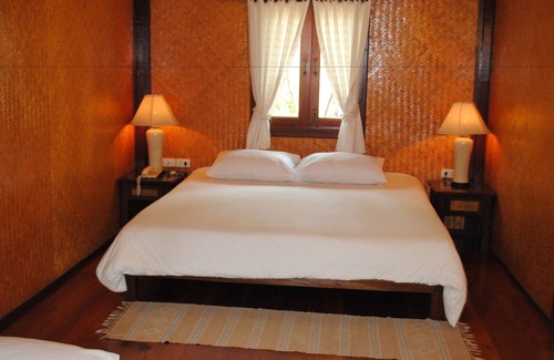 Si Prachan Hotel | Baan Thai Resort