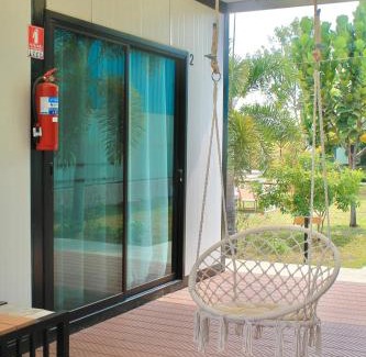 Nong Ya Sai Villa | BaanFarang Poolvilla Suphan Buri