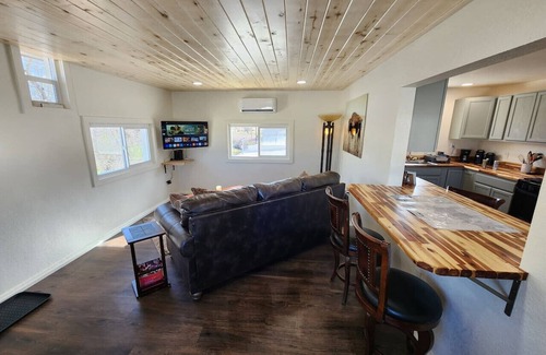 Canon City Apartment | Babbling Brook Apartment
