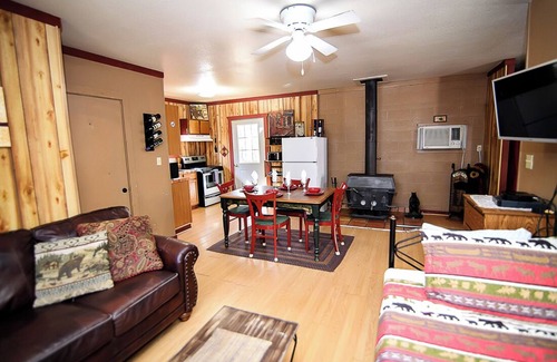 Broken Bow Cabin | Baby Bear- Broken Bow/Hochatown- 1bd
