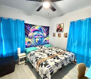 Fort Worth Apartment | Babyproofed, CinemaHome, TCU,DikciesArena,Stockyard,FortWorth