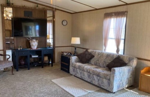 Littleport House | Backbone Ranch- 3BR/2Bath Rustic Country Living