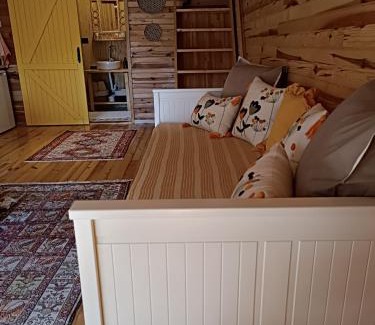 Bergama Cabin | Badece Farm Yellow House