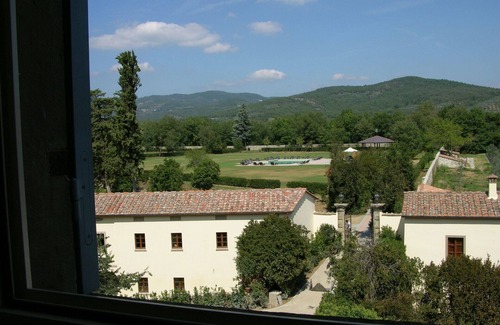 Cincelli Apartment | Badia Di Campoleone - Villa Campoleone