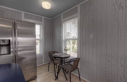 Jamaica Beach House | Bahama Waves