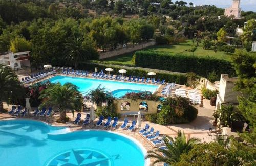 Chiesiola Resort | Baia Degli Aranci Suite & Apartments