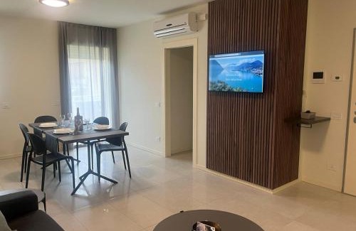 Tavernola Apartment | Baia delle Rose Via Roma 111