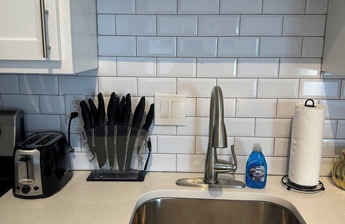 Huntsville Apartment | Bailey's Blaque Suite-Near UAH & Midcity