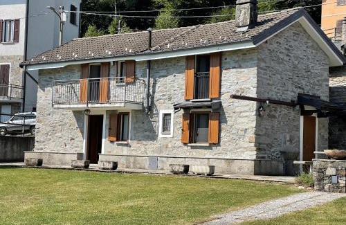Tronzano Lago Maggiore Villa | Baita Primula